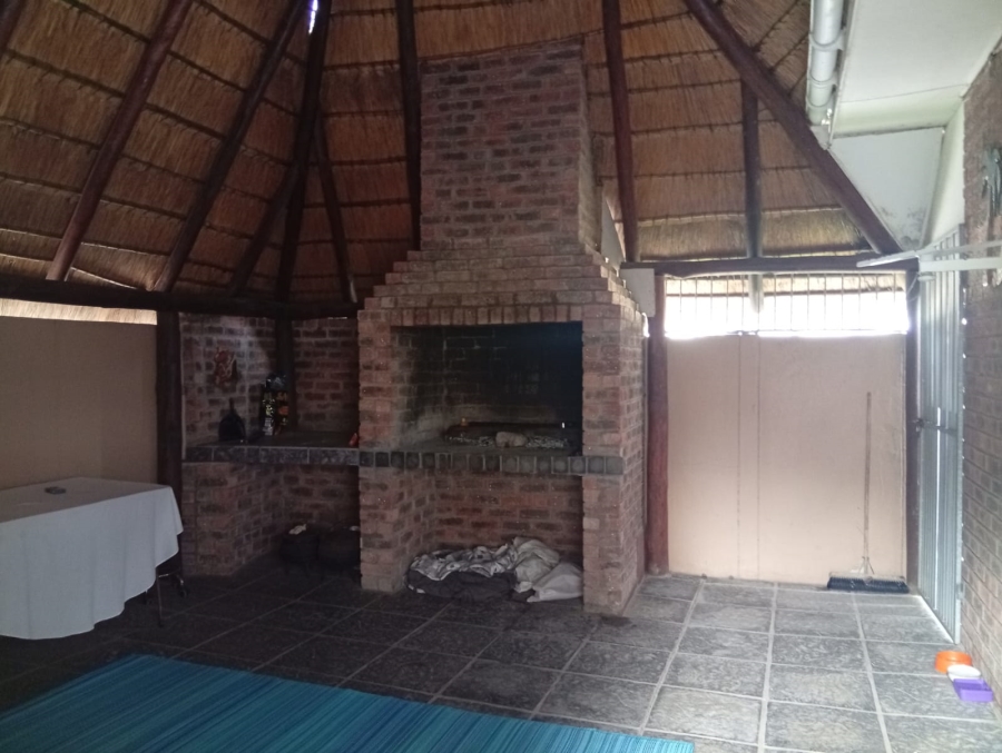 4 Bedroom Property for Sale in Dorchester Heights Eastern Cape